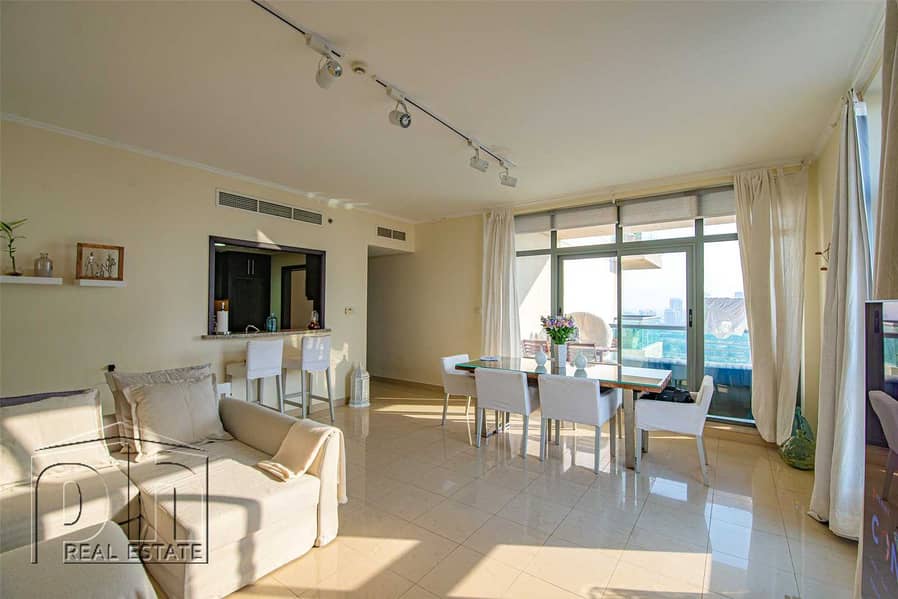 6 Unbelievable views from this furnished 2 bed apartment