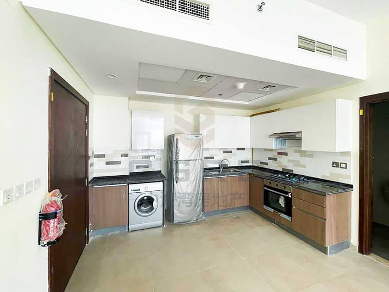 6 Hot Deal | Large Brand New 1 BR |  Kitchen Equipped