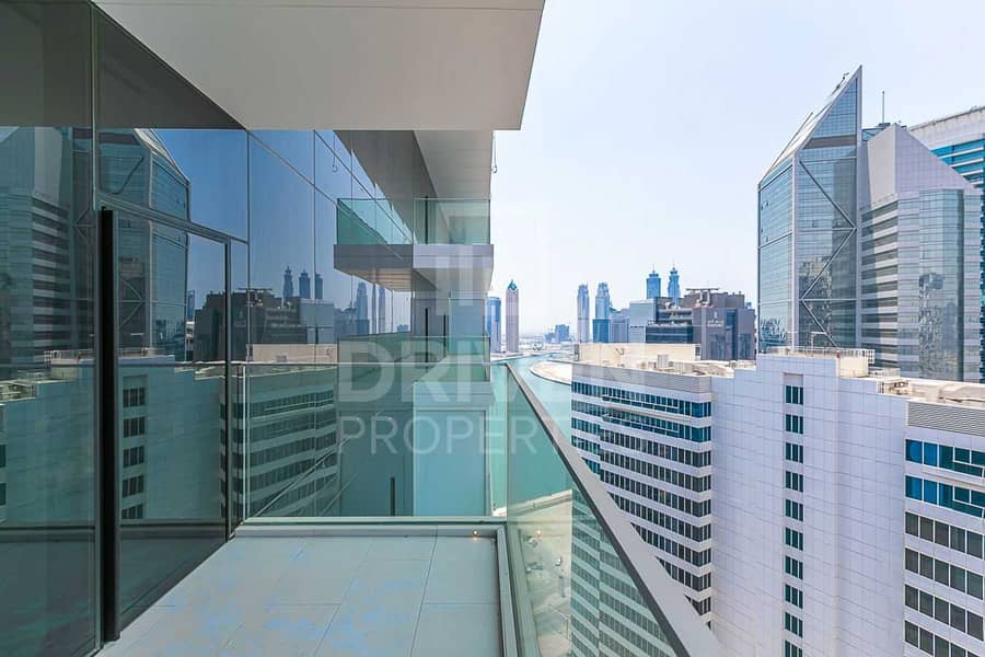 5 Modern Design Unit w/ Burj Khalifa Views