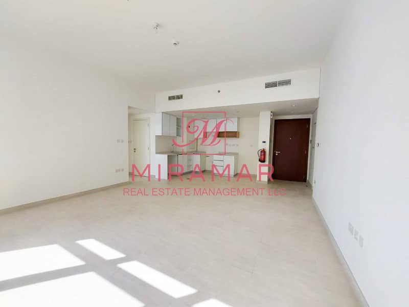 2 HOT!!! AMAZING VIEW | HIGH FLOOR | LARGE 3B+MAIDS APARTMENT