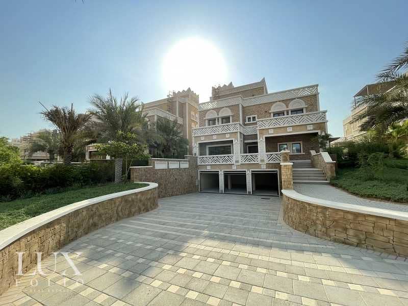 25 Beach Mansion | Vacant | Luxury Living |