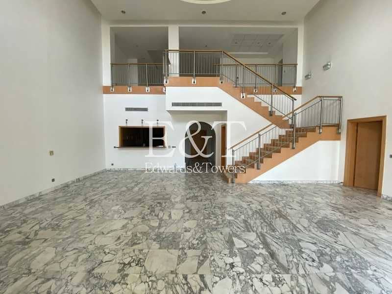 Spacious 4 BR H Type Penthouse Spacious 4 BR H Type Penthouse