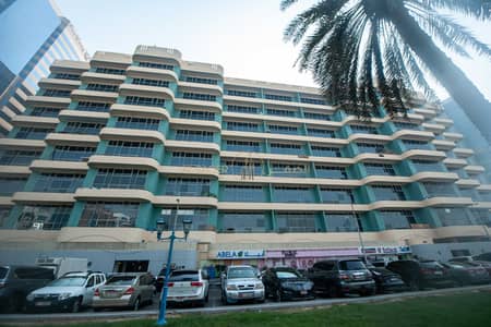 3 Bedroom Apartment for Rent in Al Khalidiyah, Abu Dhabi - NO COMMISSION !! Fantastic 3 Beds + Maids Room. Clean & Bright Building 3 Bedroom Apartment for Rent in Al Khalidiyah, Abu Dhabi - NO COMMISSION !! Fantastic 3 Beds + Maids Room. Clean & Bright Building