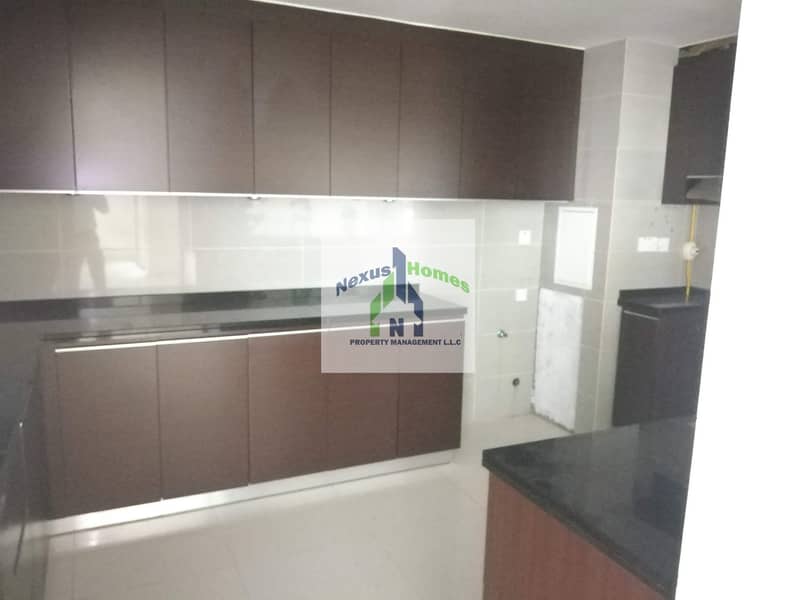 7 Well Maintained 3 BHK Beautiful View Perfect  Home