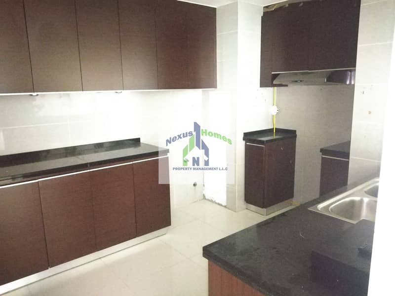 8 Well Maintained 3 BHK Beautiful View Perfect  Home