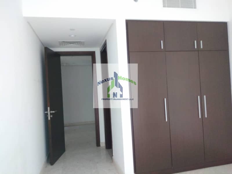 13 Well Maintained 3 BHK Beautiful View Perfect  Home