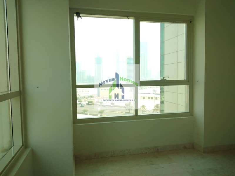 21 Well Maintained 3 BHK Beautiful View Perfect  Home