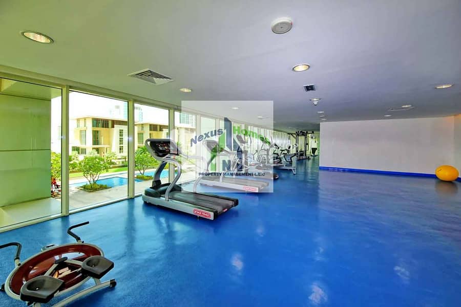 23 Well Maintained 3 BHK Beautiful View Perfect  Home