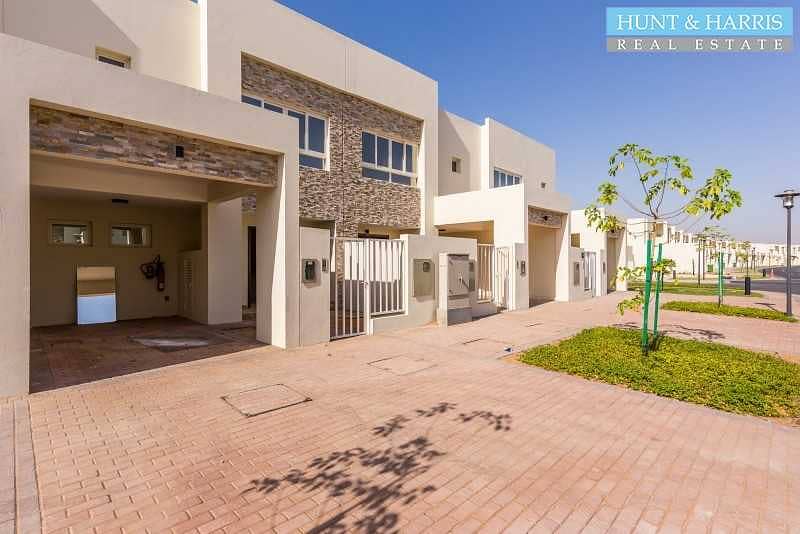 Hot Deal - Title Deed Available | Great Investment| Vacant Unit Hot Deal - Title Deed Available | Great Investment| Vacant Unit