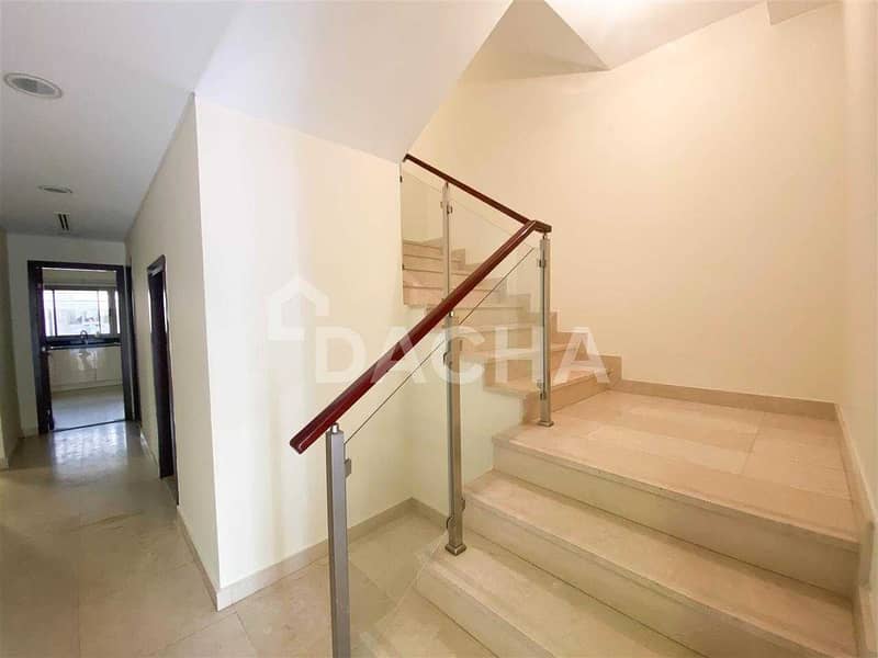 10 Spacious 3 Bed + Maids / Large Terrace / Vacant