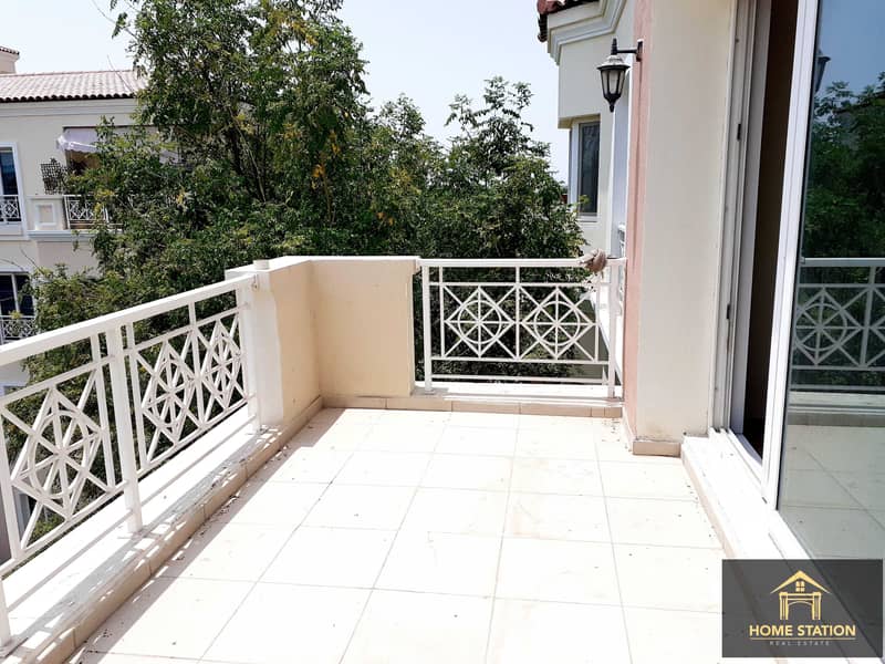 Vacant 1 BR with Pool/Garden view Vacant 1 BR with Pool/Garden view