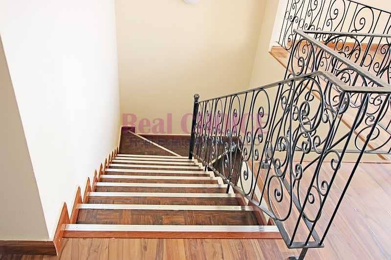4 Well Maintained|Spacious 3BR Townhouse|Unfurnished