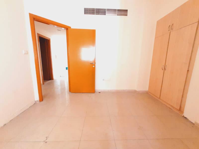 Hot offer Lavish 2-BHK with 2-Washroom and Balcony Free High Maintenance At prime location Muwaileh Hot offer Lavish 2-BHK with 2-Washroom and Balcony Free High Maintenance At prime location Muwaileh