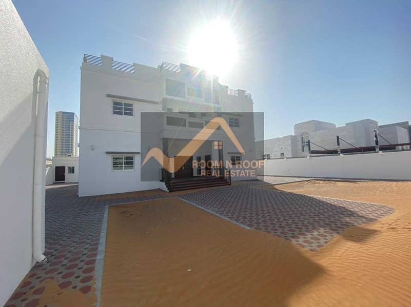 12 luxury Villa In Al Barsha  South 5 -Bed_Maids+Driver Rom For Rent