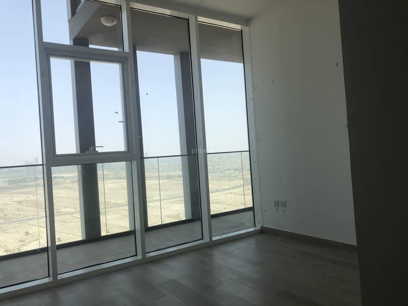 31 AMAZING 3 BEDROOMS WITH A MASSIVE BALCONY IN A BRANDNEW BUILDING WITH A CRAZY VIEW!!