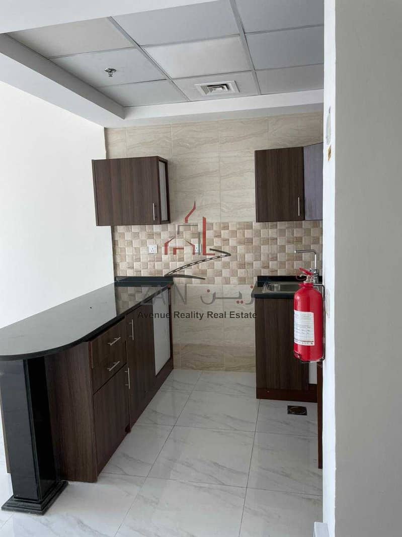 6 Well Maintained 1 Bedroom Apt | Modern Fitted Kitchen | High Speed Elevator