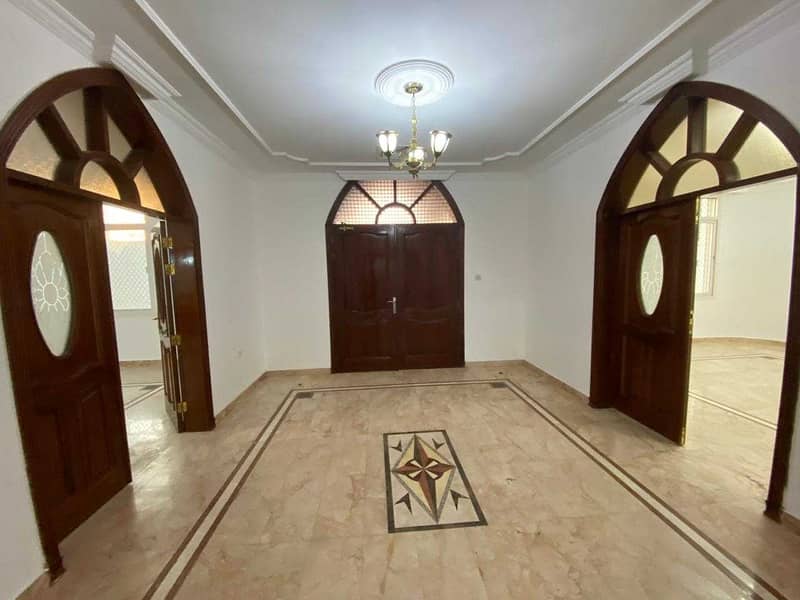 11 Villa for rent in Bain aljasrain