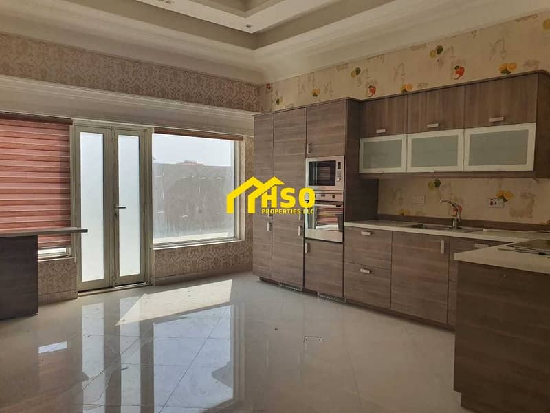 5 luxury villa for rent for independent investment in Baniyas at an attractive price of high quality on a main street