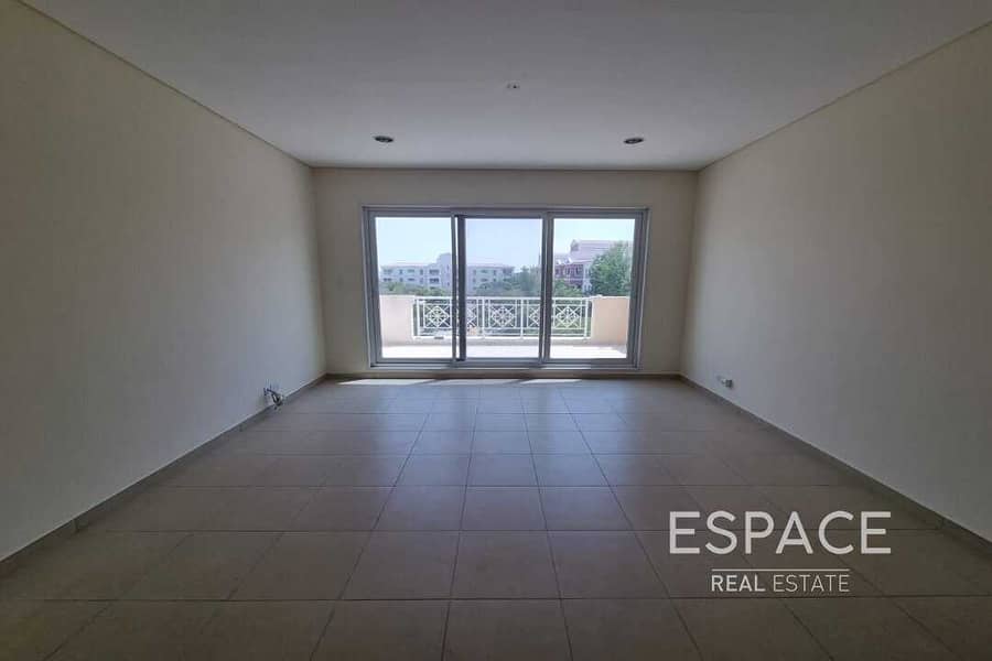 4 Available Now | 1 Bedroom | Pool & Garden View