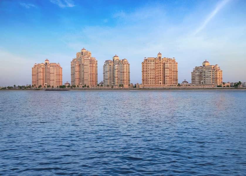 7 Own an apartment in the most prestigious locations of Ras Al Khaimah and get a 12-year residence permit and a commercial