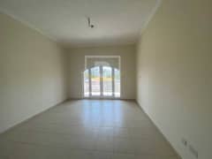 Vacant Ready to Move im | 2BR+M Semi-close Kitchen