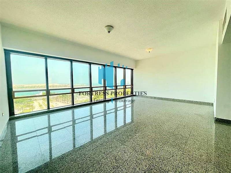 Generous 3BR + Maids Family Home Near To Park & Beach | Balcony Generous 3BR + Maids Family Home Near To Park & Beach | Balcony