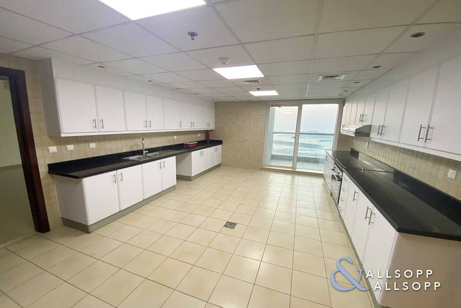 19 Full Sea & Palm Views | 3 Bedrooms + Maids