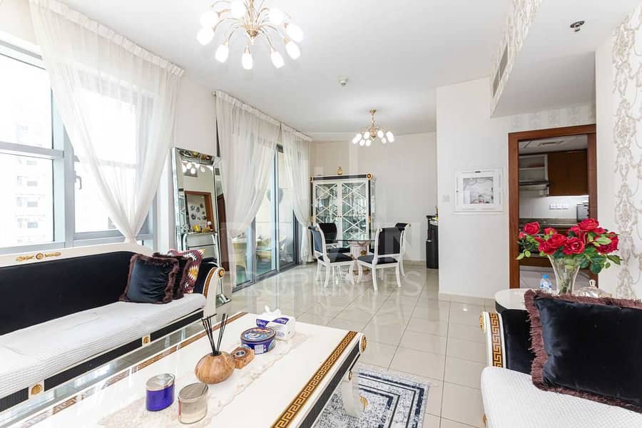 Burj Khalifa Views | Spacious With Study Burj Khalifa Views | Spacious With Study