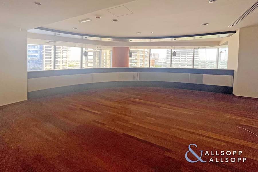 Fitted | Lake Views | Ideal for Jewelry Biz Fitted | Lake Views | Ideal for Jewelry Biz