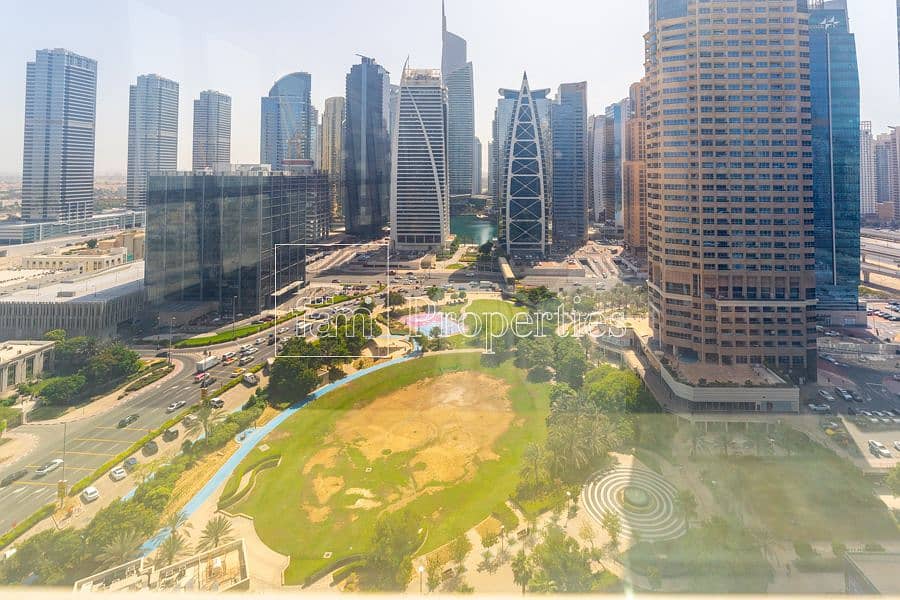 Office in Armada Tower JLT | SZR view