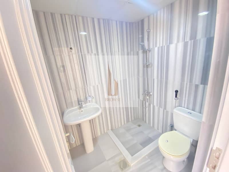 14 BRAND NEW - 4BR Ensuite + Elevator |