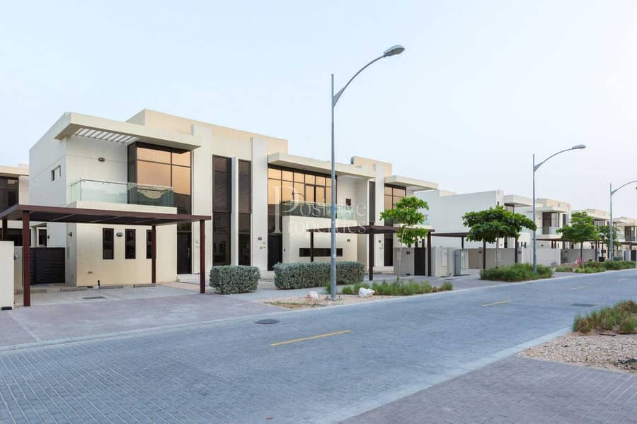 READ DESC. | AVAILABLE 10th Oct | Corner Unit READ DESC. | AVAILABLE 10th Oct | Corner Unit