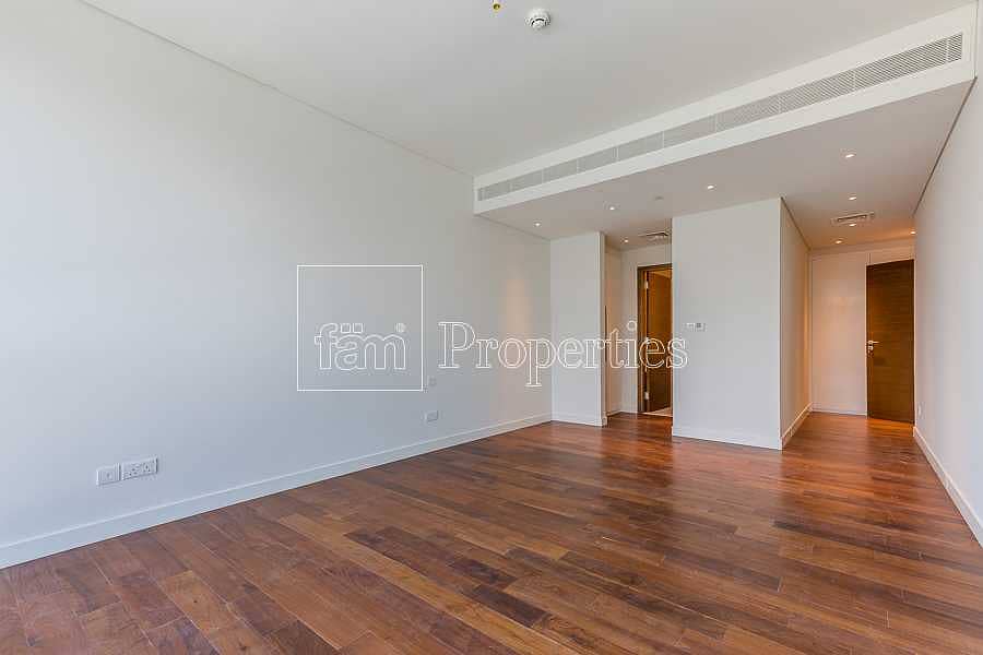 4 Spacious and Bright Apartment Ready for Move in