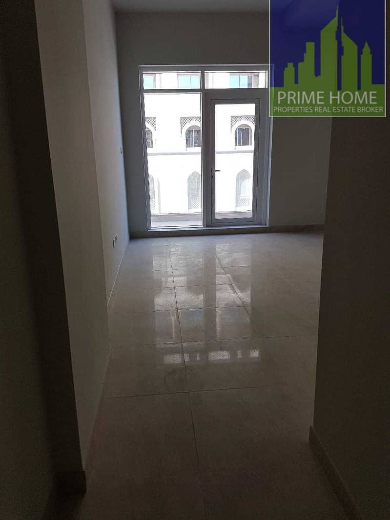 8 AMN- SPACIOUS 1 BEDROOM APARTMENT WITH BALCONY FOR RENT