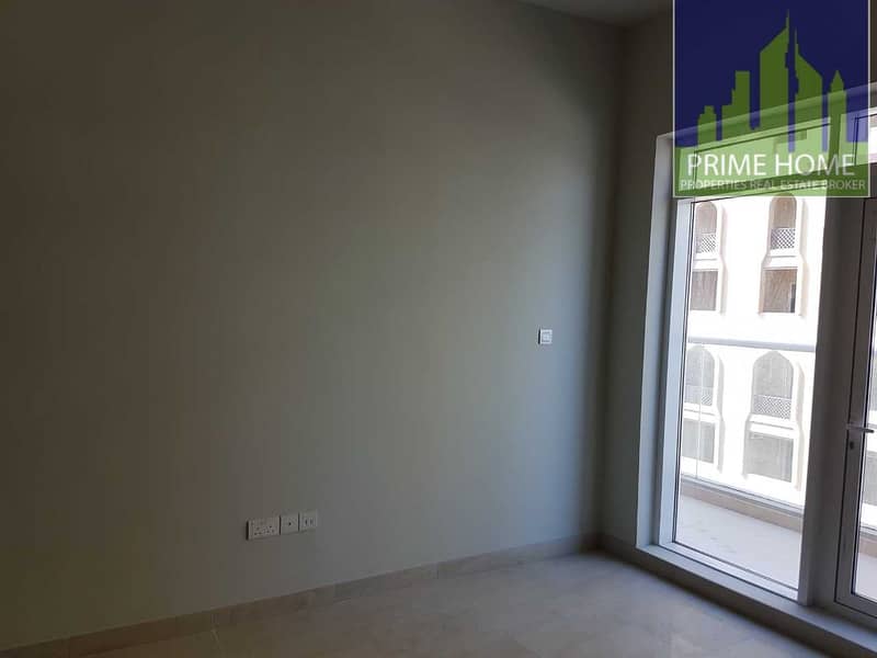 13 AMN- SPACIOUS 1 BEDROOM APARTMENT WITH BALCONY FOR RENT