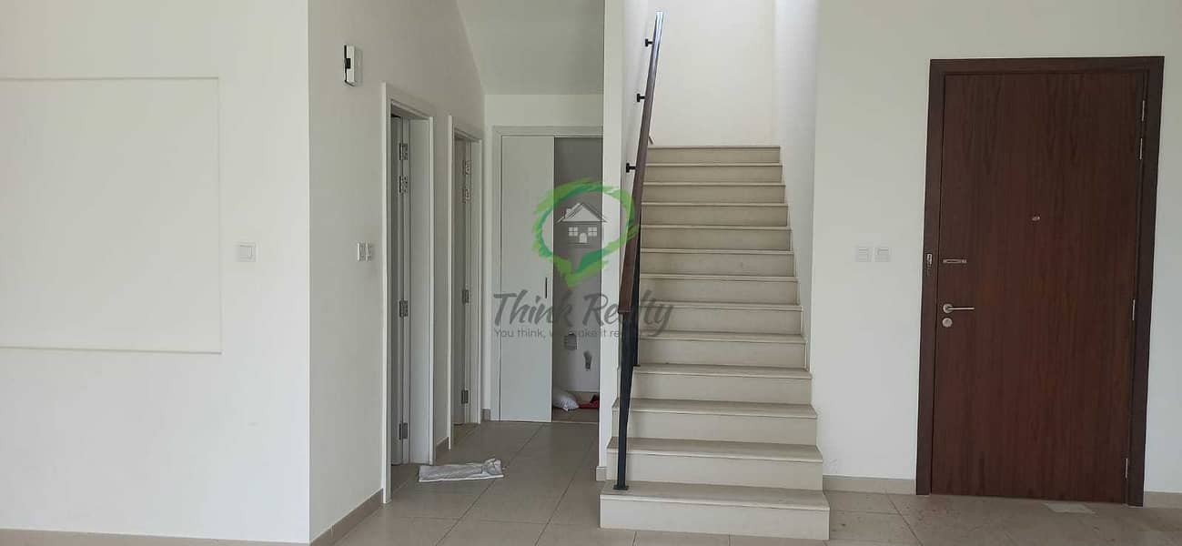 7 Single Row| Brand New |vacant | attractive townhouse to rent