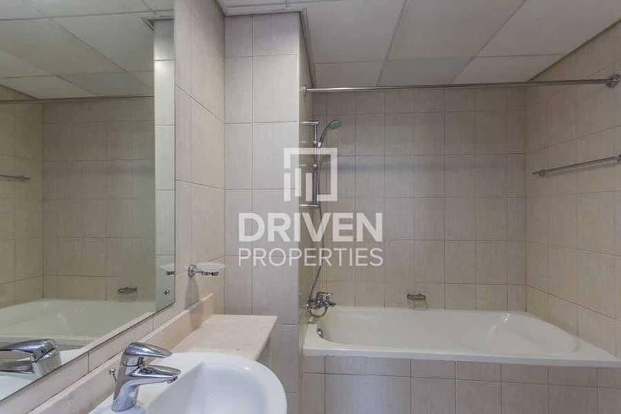 16 Garden View | Close to Pool and Park Apt