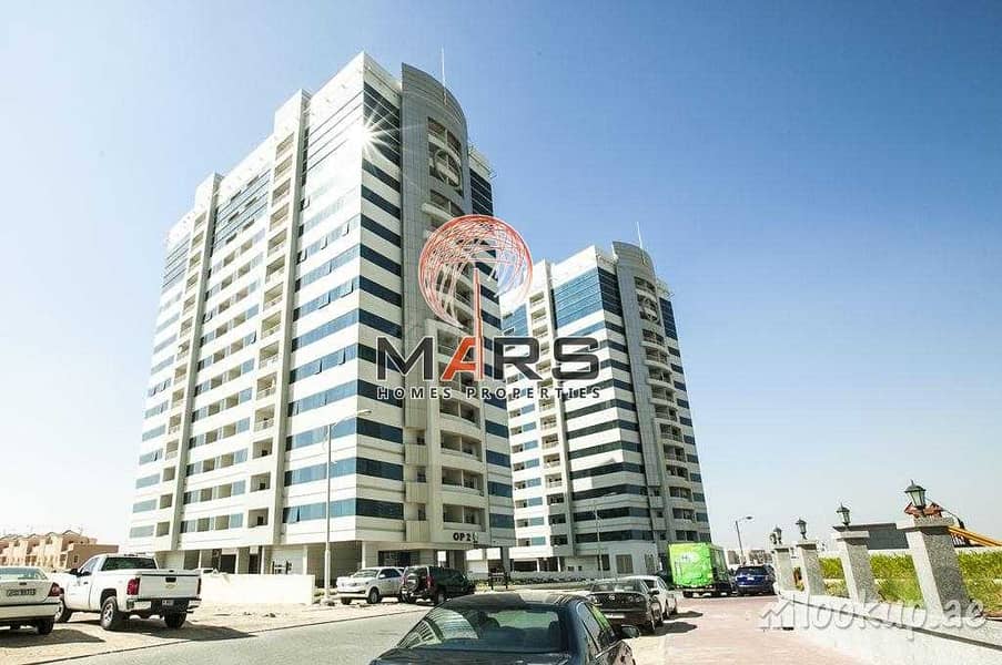 7 MOTIVATED SELLER - Spacious 2 Bedroom on HIGH FLOOR  in Duabi Sports City