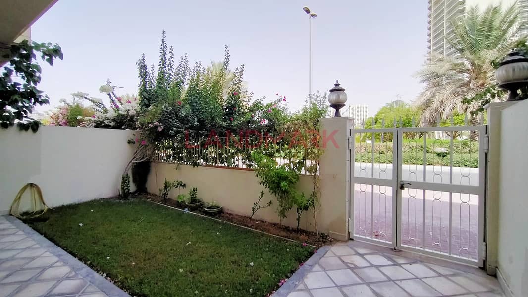 22 HOT/ HUGE / 4 BED ROOM  VILLA+MAID   in JVC