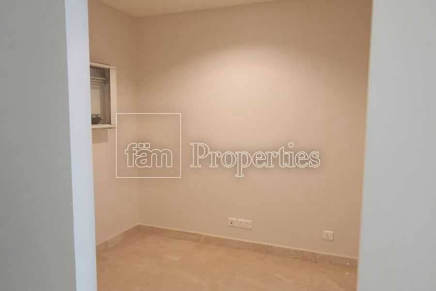 9 2br in high end tower in sheikh zayed road