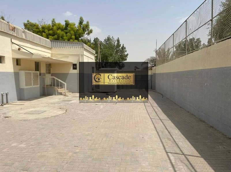 10 Al Qouz-4 Industrial commercial warehouse independent@500k