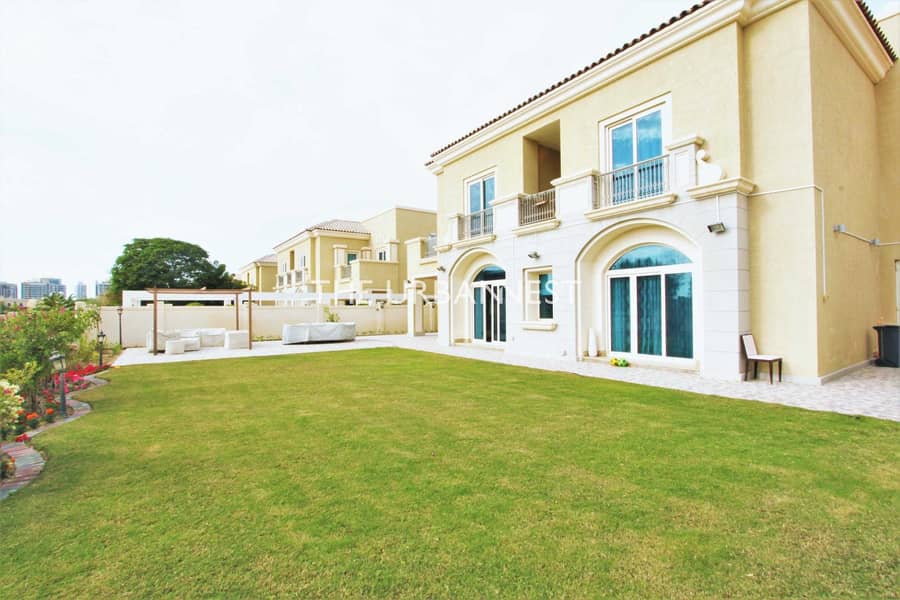 Beautiful Type B1 with Stunning Golf Views Beautiful Type B1 with Stunning Golf Views