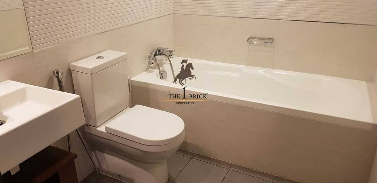 8 Spacious Layout 1BR Available in Gate Tower