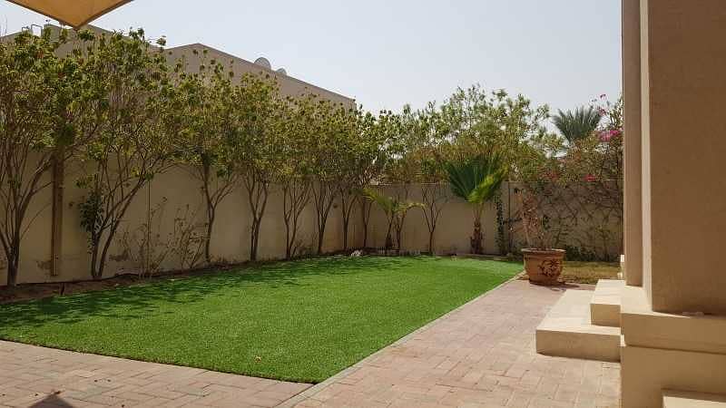 12 Twin Villa | Arabic Style | Beautifuly Landscaped Garden