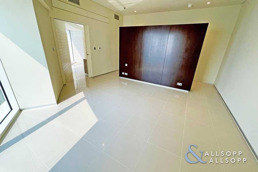 8 Two Bed Duplex | Sea Views | 45 Days Free