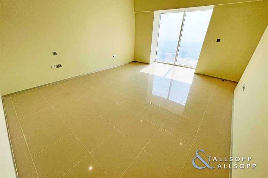 14 Two Bed Duplex | Sea Views | 45 Days Free