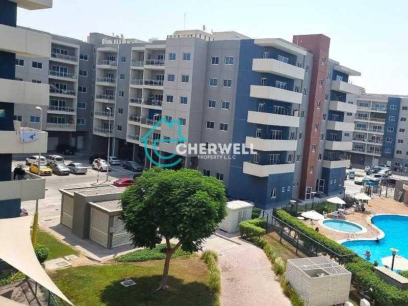 Great Price | 3BR with Pool View and Park View Great Price | 3BR with Pool View and Park View