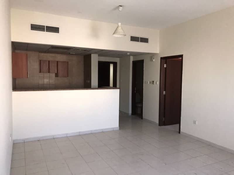 Vacant 1 Bedroom Apartment | Spain T  Cluster International City