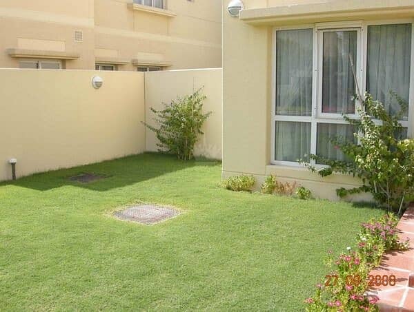 Beautiful 3 Bedrooms + Maid's Room Villa | Meadows 9