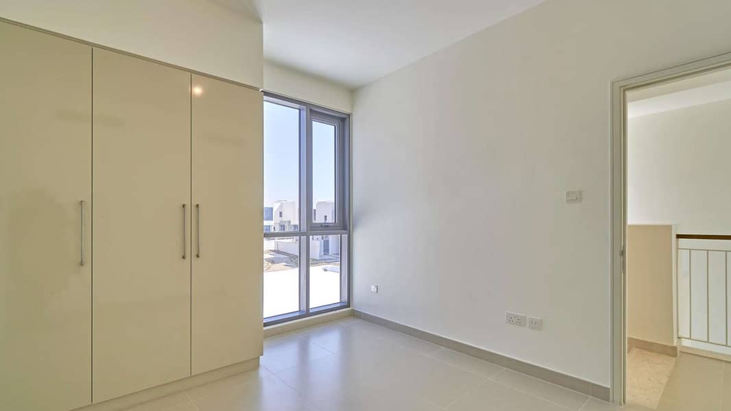 17 Great Investment - Single Row Type 2E